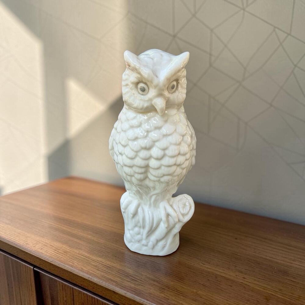 Vintage MCM Owl Statue White Felt Bottom EUC